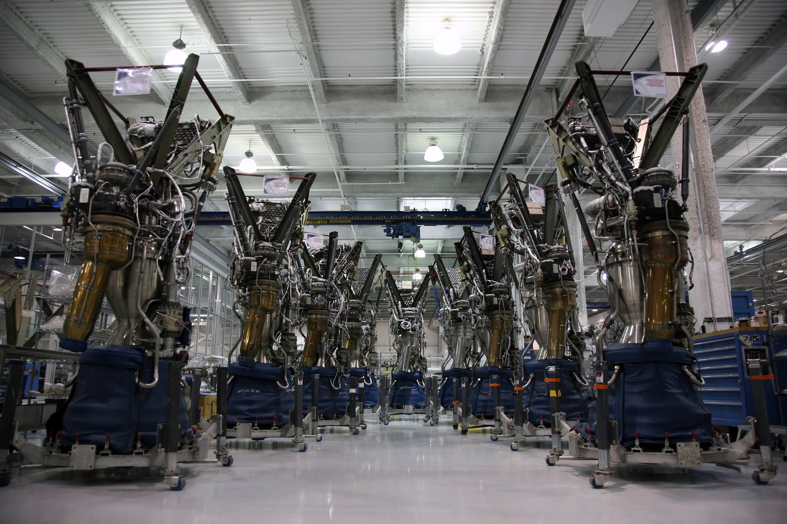 Nine Merlin engines arranged in the octaweb pattern at SpaceX headquarters